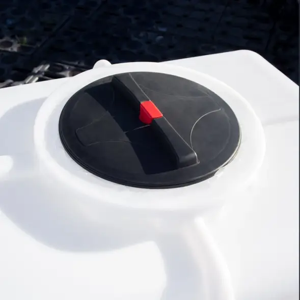 Емкость K 3000л под плотность до 1.2 г/см3 белая в обрешетке