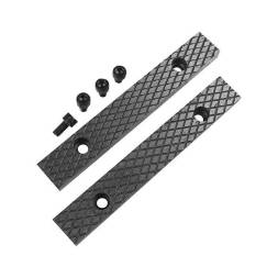 Губки сменные стальные для тисков слесарных 125 мм BERGER