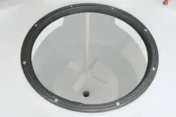 Емкость ЦКТ 3000 л с патрубком 90мм с фланцем под плотность до 1,2 г/см³ белая