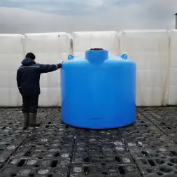 Емкость TRN 5000л с откидной крышкой синяя