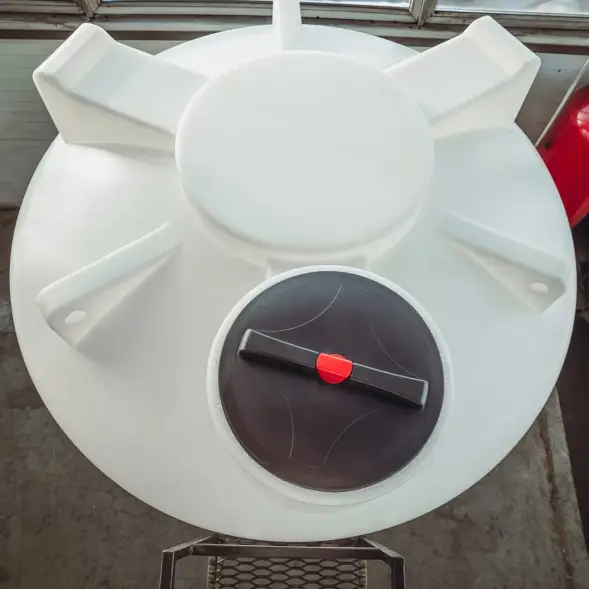 Емкость ЦКТ 5000 л с патрубком 90мм под плотность до 1,2 г/см³ белая