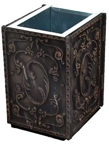 Урна чугунная квадратная «Ампир»